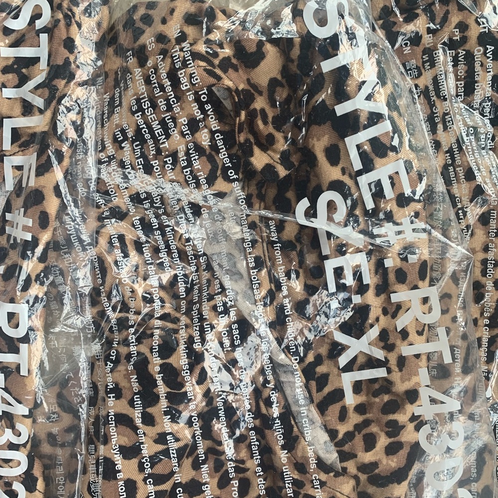 ❣️SALE 3/$25❣️ Leopard Print Longline Reversible Cami NWT - Picture 9 of 10